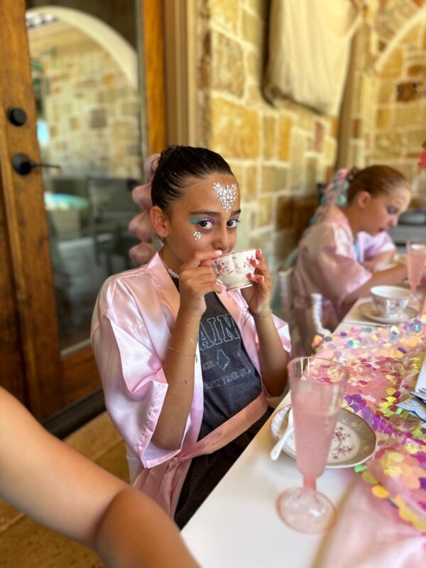 Fancy Tea Party - Image 7