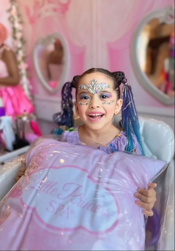 Kids spa party at home hosted by Litlle Princess Spa Mobile Fairy in Fort Myers